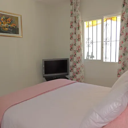 Las Gaviotas Beach - Playa - Sea Front - Frente Al Mar Апартаменты Бенальмадена